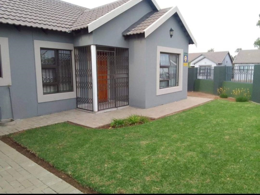 3 Bedroom Property for Sale in Bloemspruit Free State